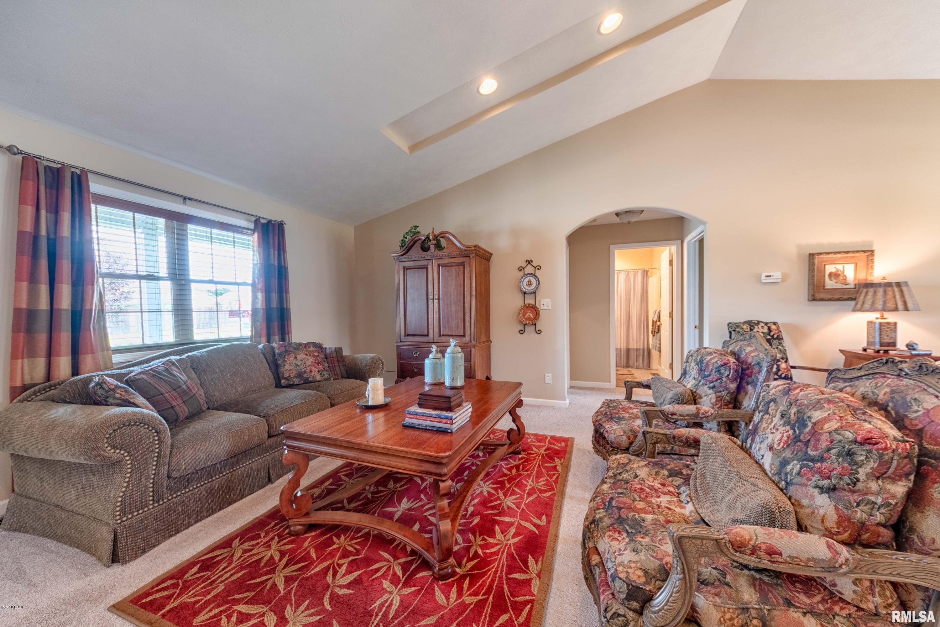 1800 Dynasty Road Herrin, IL 62948 - Photo 3 of 20