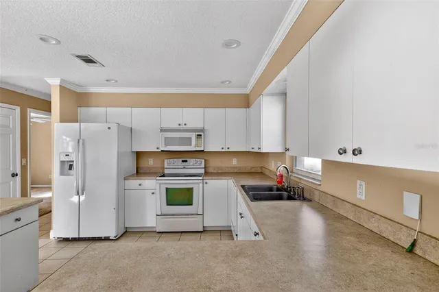 $299,990 | 2509 Willow Oak Drive, Edgewater, FL 32141