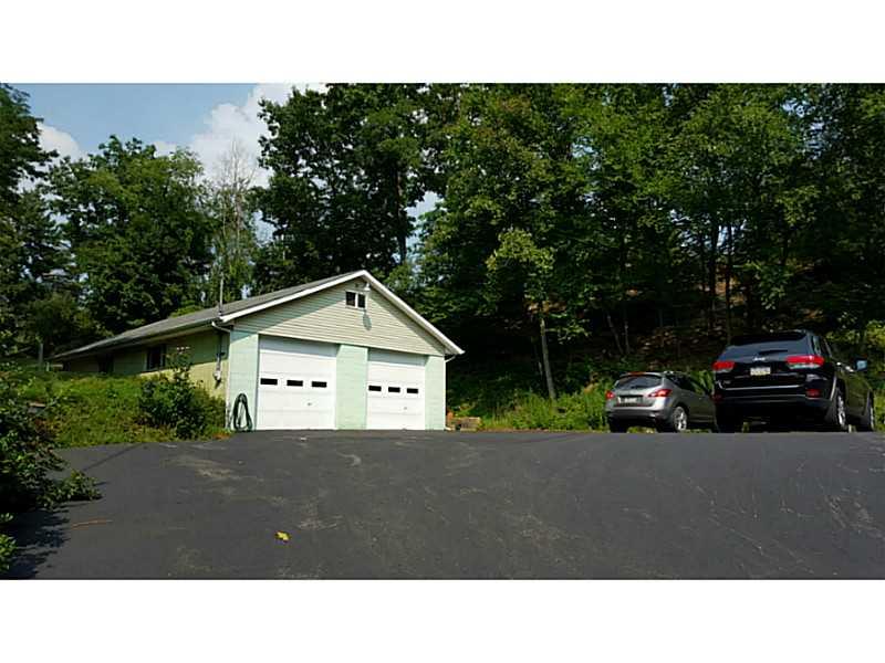400 Harmony Road Pittsburgh, PA 15237 - Photo 9 of 11 Parking Lot/Garage.