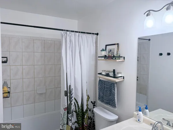 $2,800 | 2254 Covent Gardens Court, Reston, VA 20191