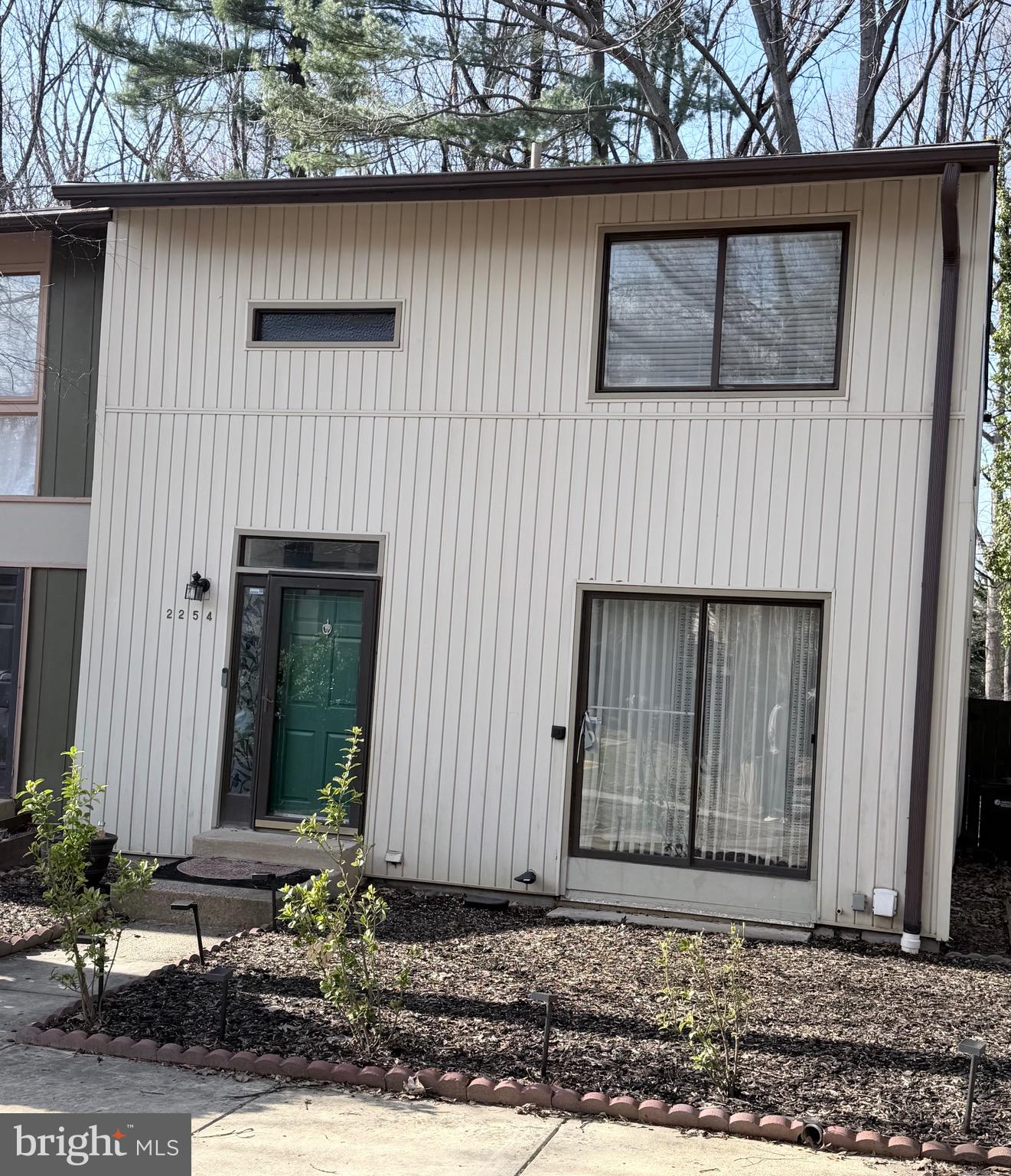 2254 Covent Gardens Court Reston, VA 20191 - Photo 3 of 28