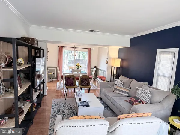 $2,800 | 2254 Covent Gardens Court, Reston, VA 20191