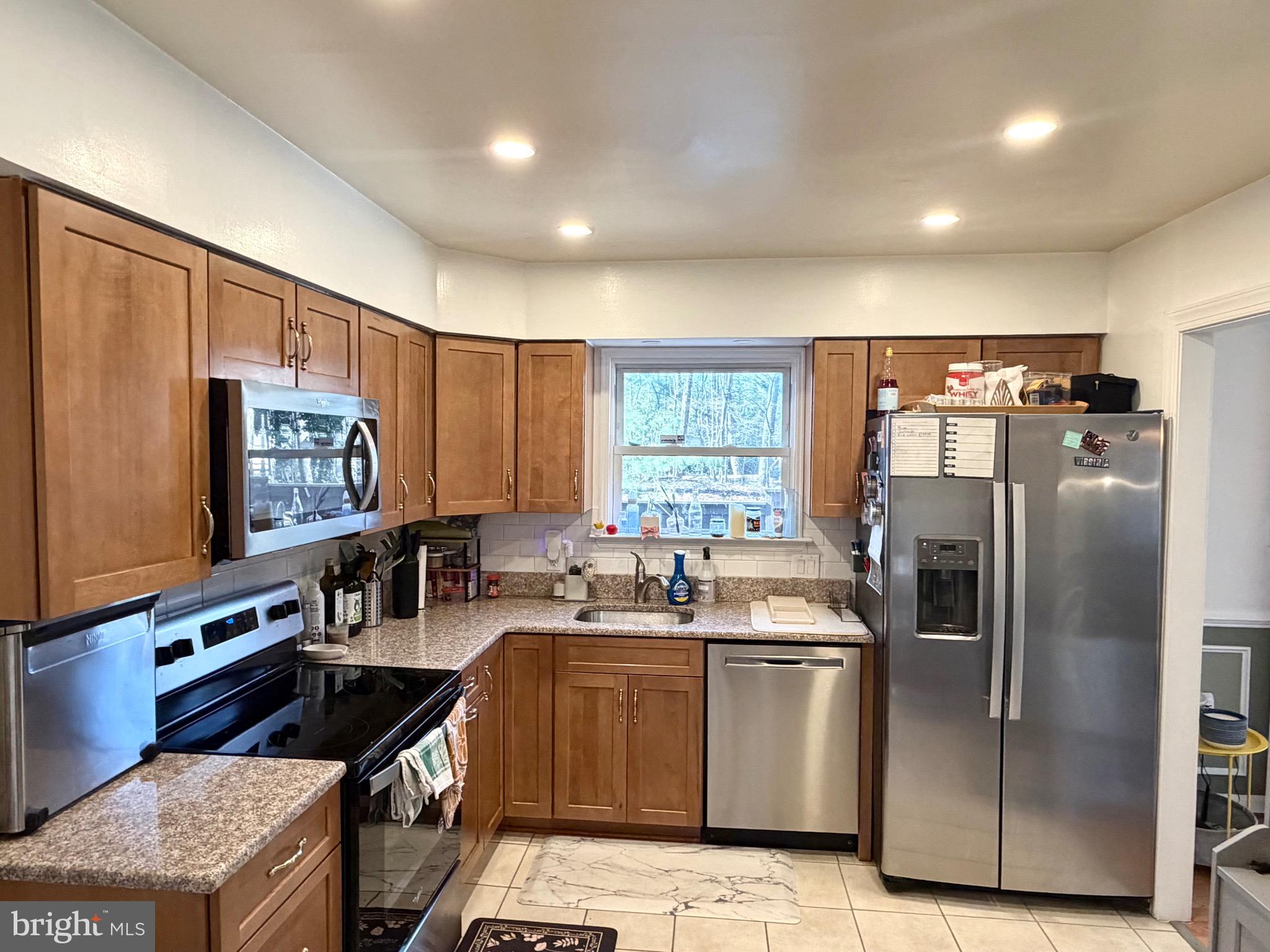 2254 Covent Gardens Court Reston, VA 20191 - Photo 8 of 28