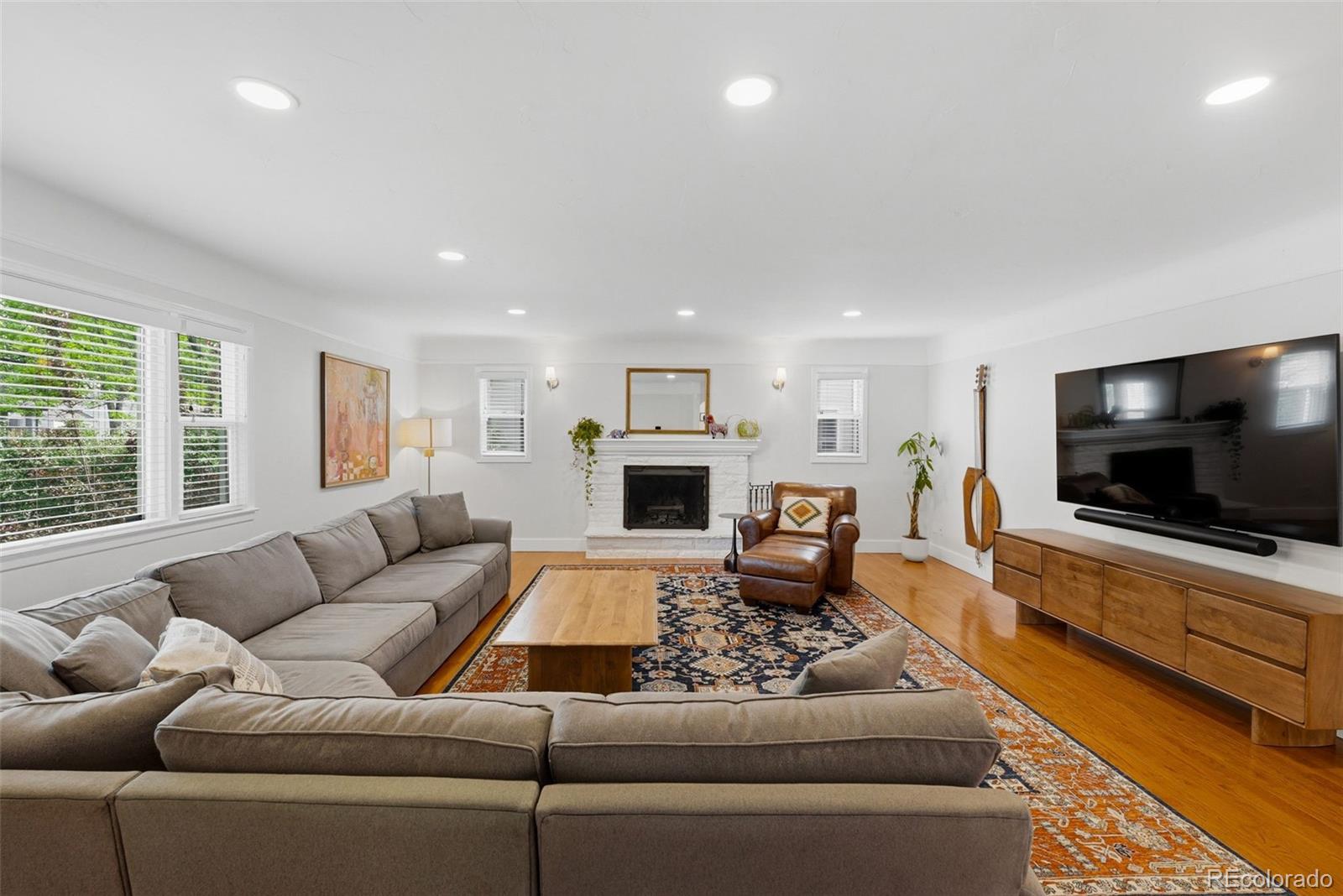 1121 South Cook Street Denver, CO 80210 - Photo 5 of 50