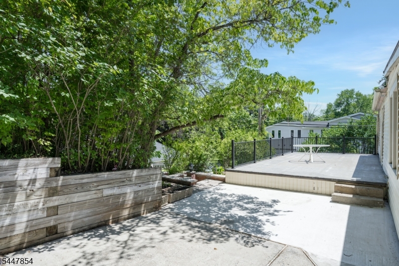 410 River Road Chatham, NJ 07928 - Photo 24 of 32