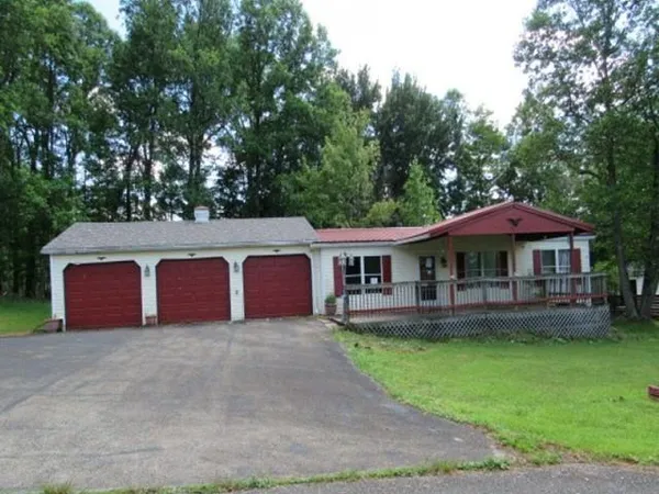$31,200 | 140 Victoria Lane, Hopwood, PA 15445