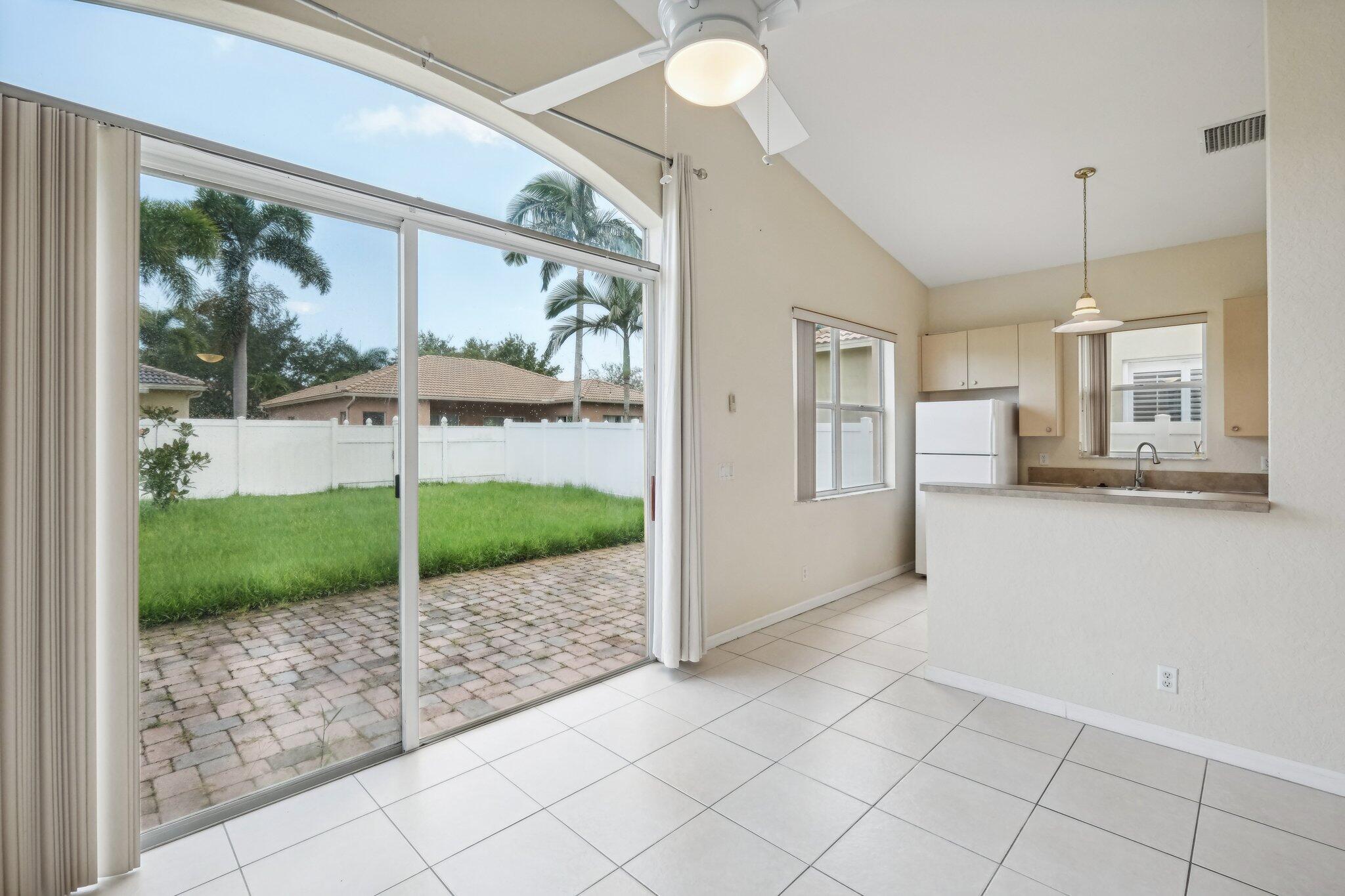 5540 Spanish River Road Fort Pierce, FL 34951 - Photo 10 of 36 Spanish River Rd-009