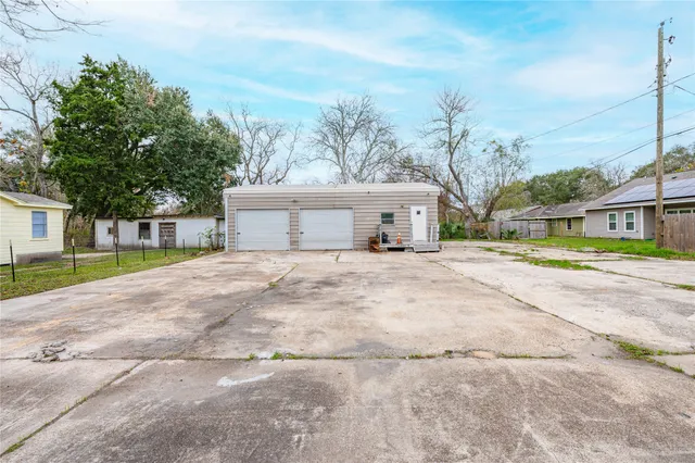 $150,000 | 610 Ross Street, La Marque, TX 77568