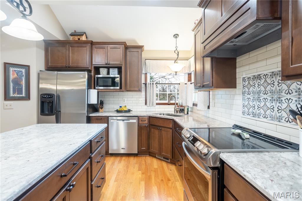 1602 Mauvering Court Manchester, MO 63021 - Photo 18 of 39