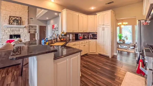 $840,000 | 8901 Red Wing Road, Amarillo, TX 79119