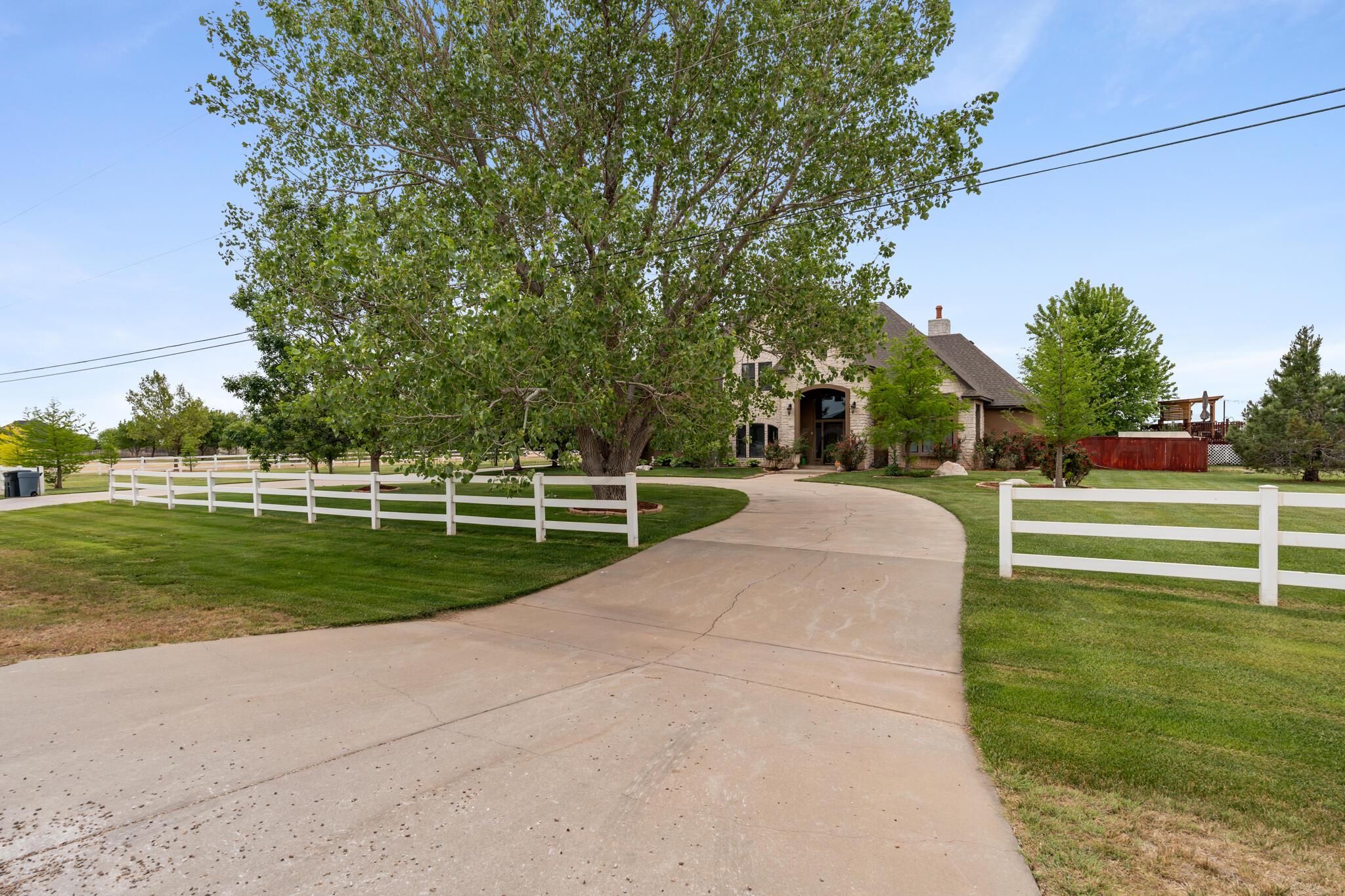 8901 Red Wing Road Amarillo, TX 79119 - Photo 4 of 66 a view of a park