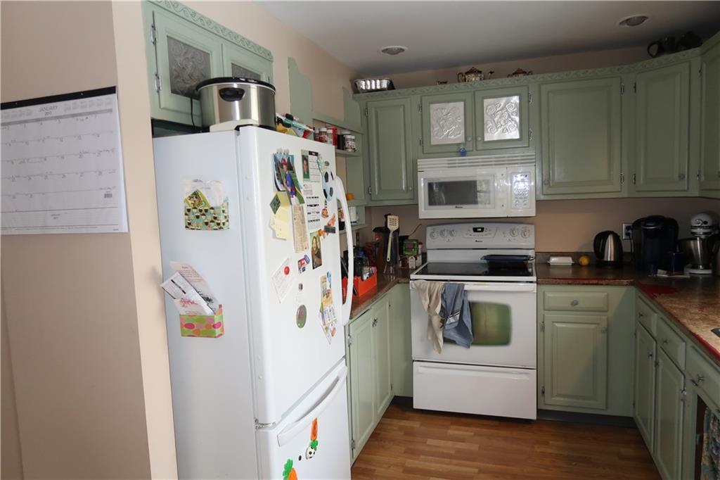 25 Ledgemere Road Winthrop, ME 04364 - Photo 3 of 12 Photo