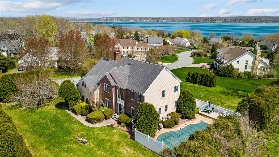 6 Rader Court Portsmouth, RI 02871 - Photo 3 of 47 Gallery Image 3