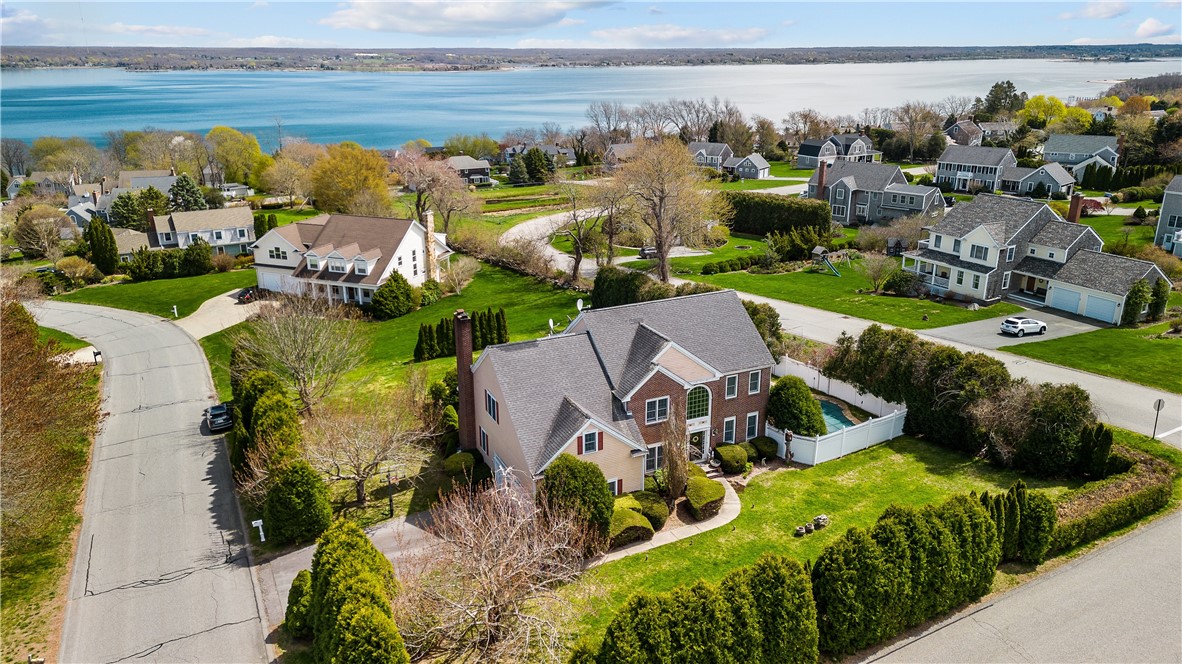 6 Rader Court Portsmouth, RI 02871 - Photo 5 of 47 Gallery Image 5