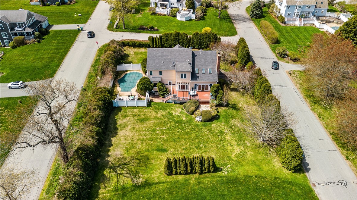 6 Rader Court Portsmouth, RI 02871 - Photo 7 of 47 Gallery Image 7