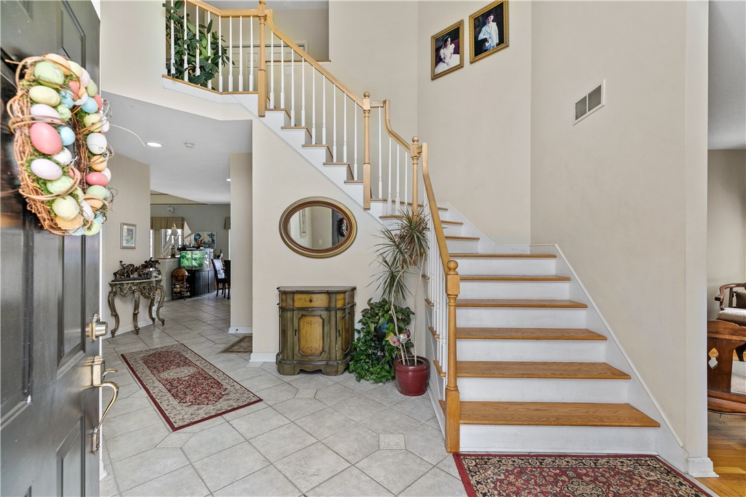 6 Rader Court Portsmouth, RI 02871 - Photo 8 of 47 Gallery Image 8