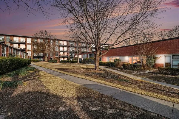 $355,000 | 5200 Peachtree Road, Unit 2101, Atlanta, GA 30341