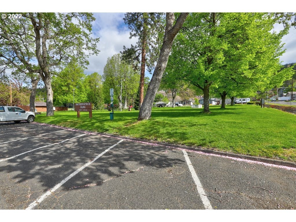 204 Walnut Street Bingen, WA 98605 - Photo 20 of 21