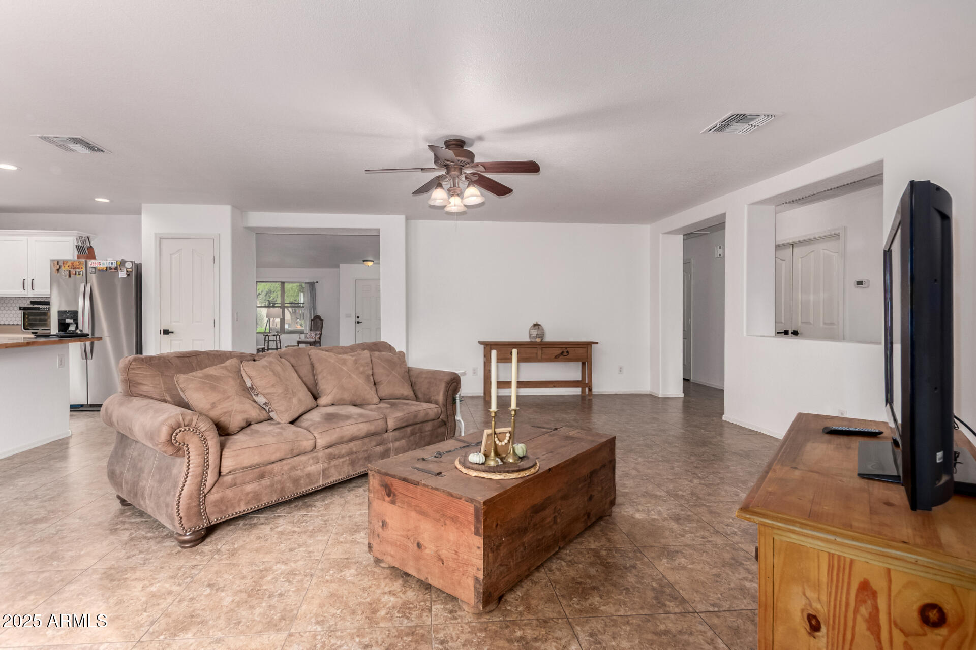 3587 East Trigger Way Gilbert, AZ 85297 - Photo 8 of 30 14 - Trigger