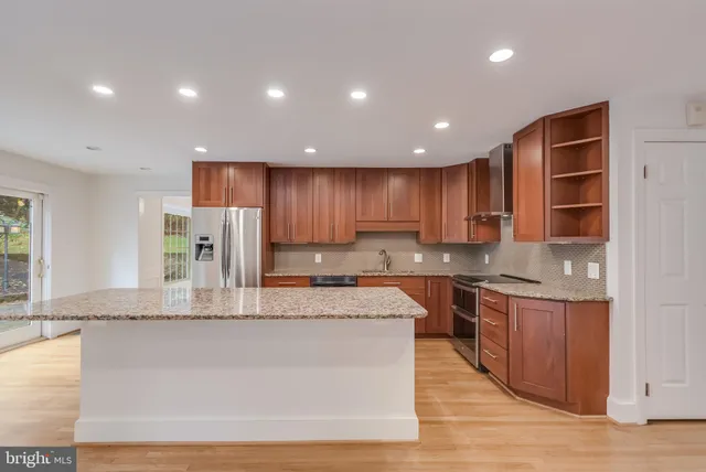 $6,500 | 7829 Old Dominion Drive, McLean, VA 22102