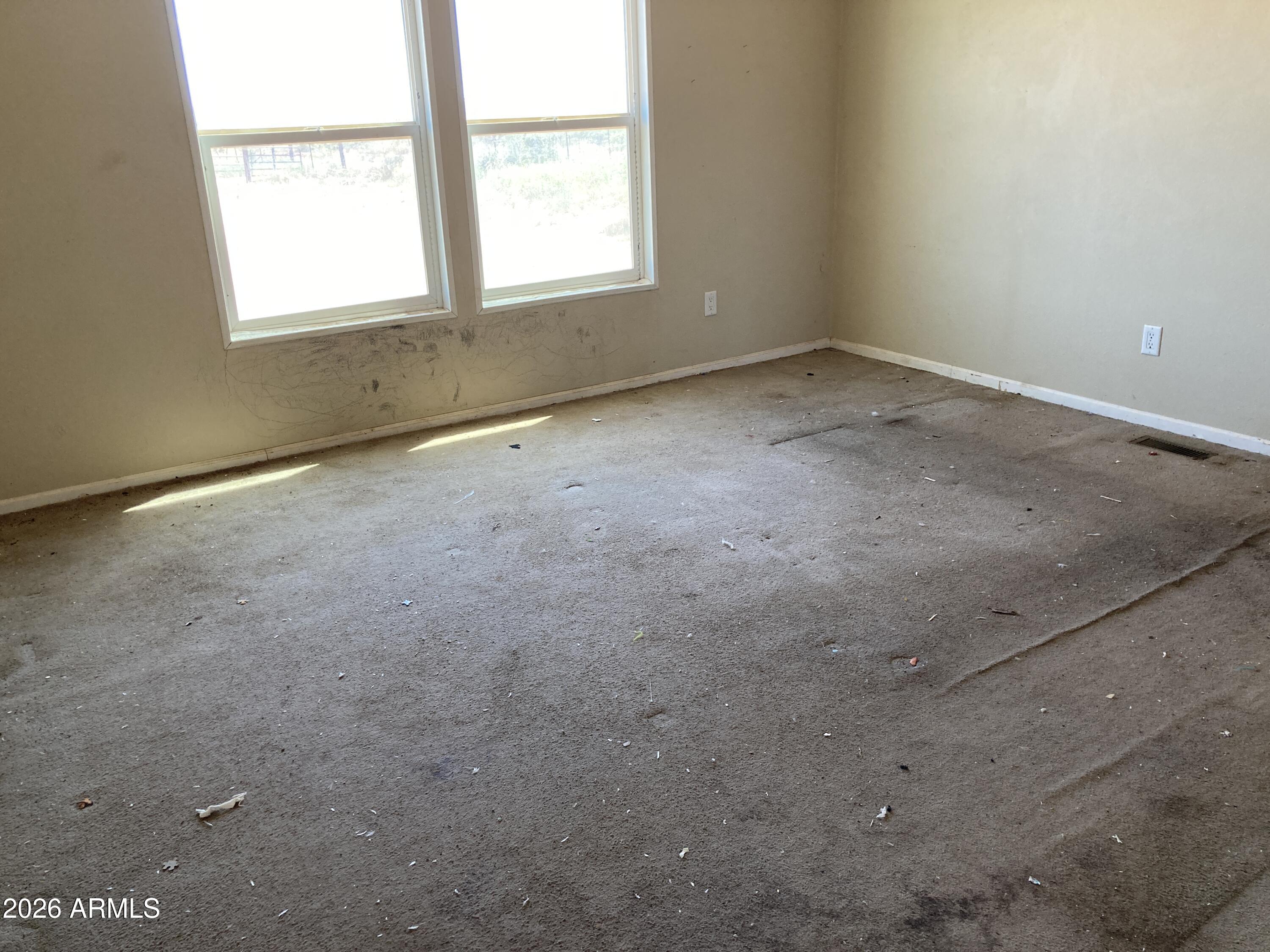 8867 East Bloomfield Road Hereford, AZ 85615 - Photo 4 of 8 Master Bdrm