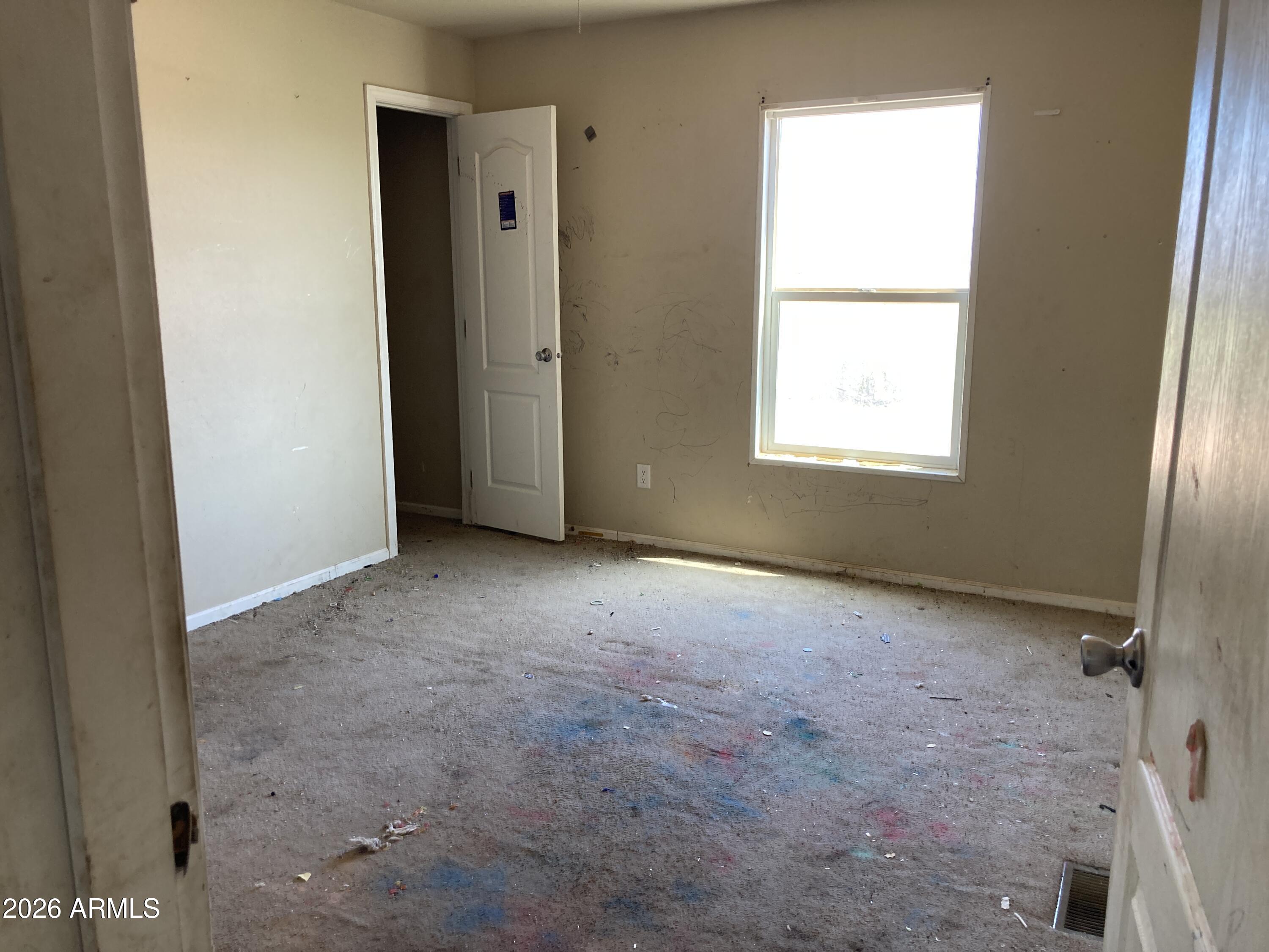 8867 East Bloomfield Road Hereford, AZ 85615 - Photo 6 of 8 Bdrm 2