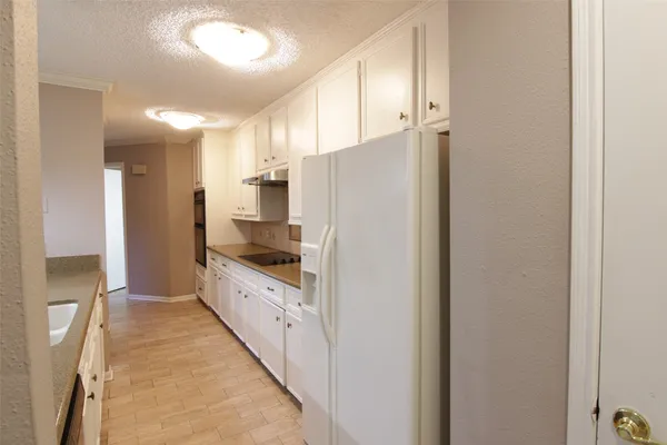 $2,750 | 2602 Rice Boulevard, West University Place, TX 77005