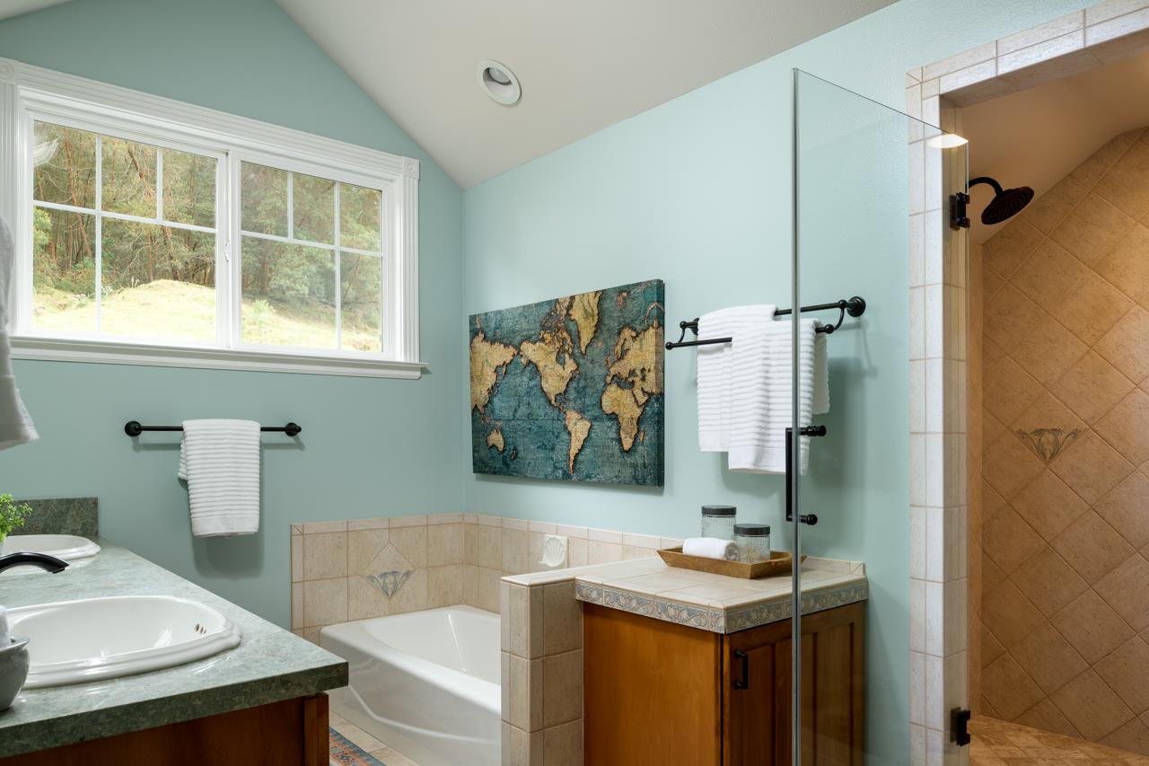 1511 Polipoli Road, Unit A & B Kula, HI 96790 - Photo 25 of 30 a bathroom with a sink and a bathtub