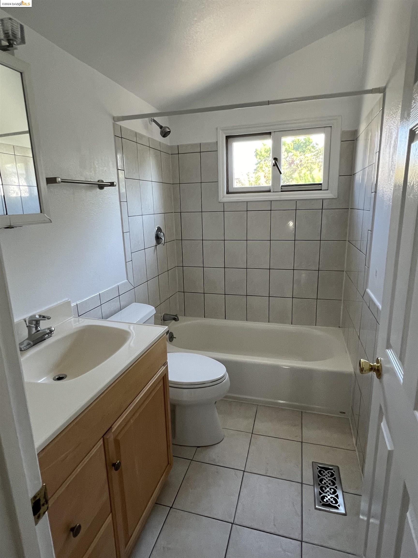 2438 Martin Luther King Jr Way Berkeley, CA 94704 - Photo 8 of 8