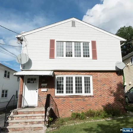 $2,700 | 71 Barbara Street, Unit 2, Bloomfield, NJ 07003