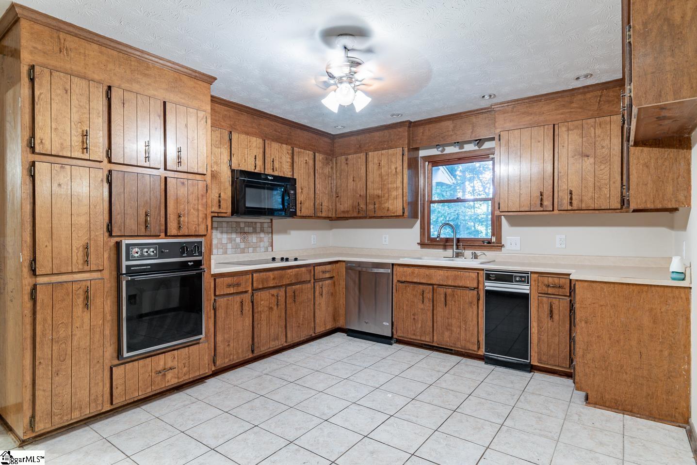 116 Antioch Road Easley, SC 29640 - Photo 4 of 17