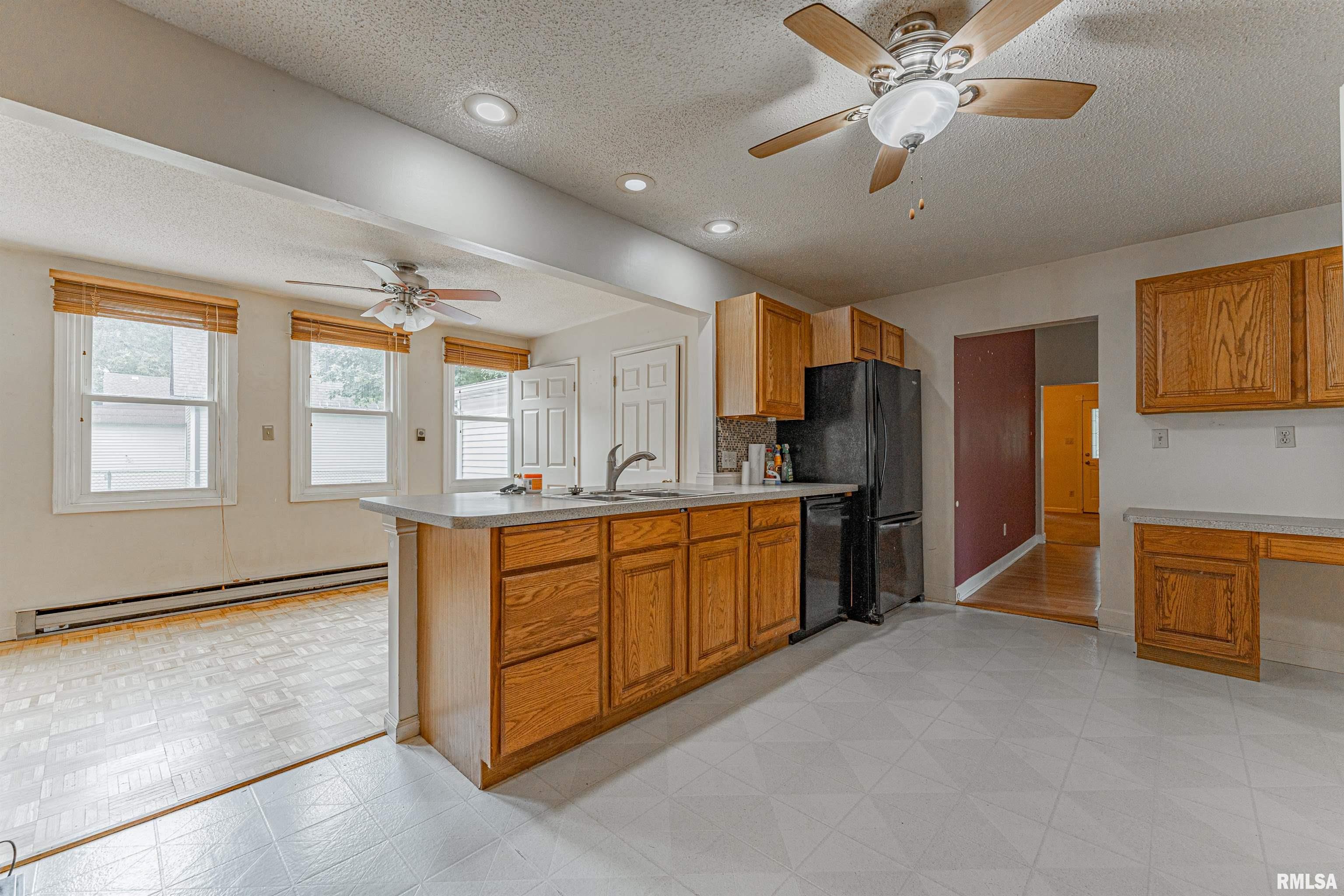603 West Jackson Street Athens, IL 62613 - Photo 8 of 26 Gallery Image 8