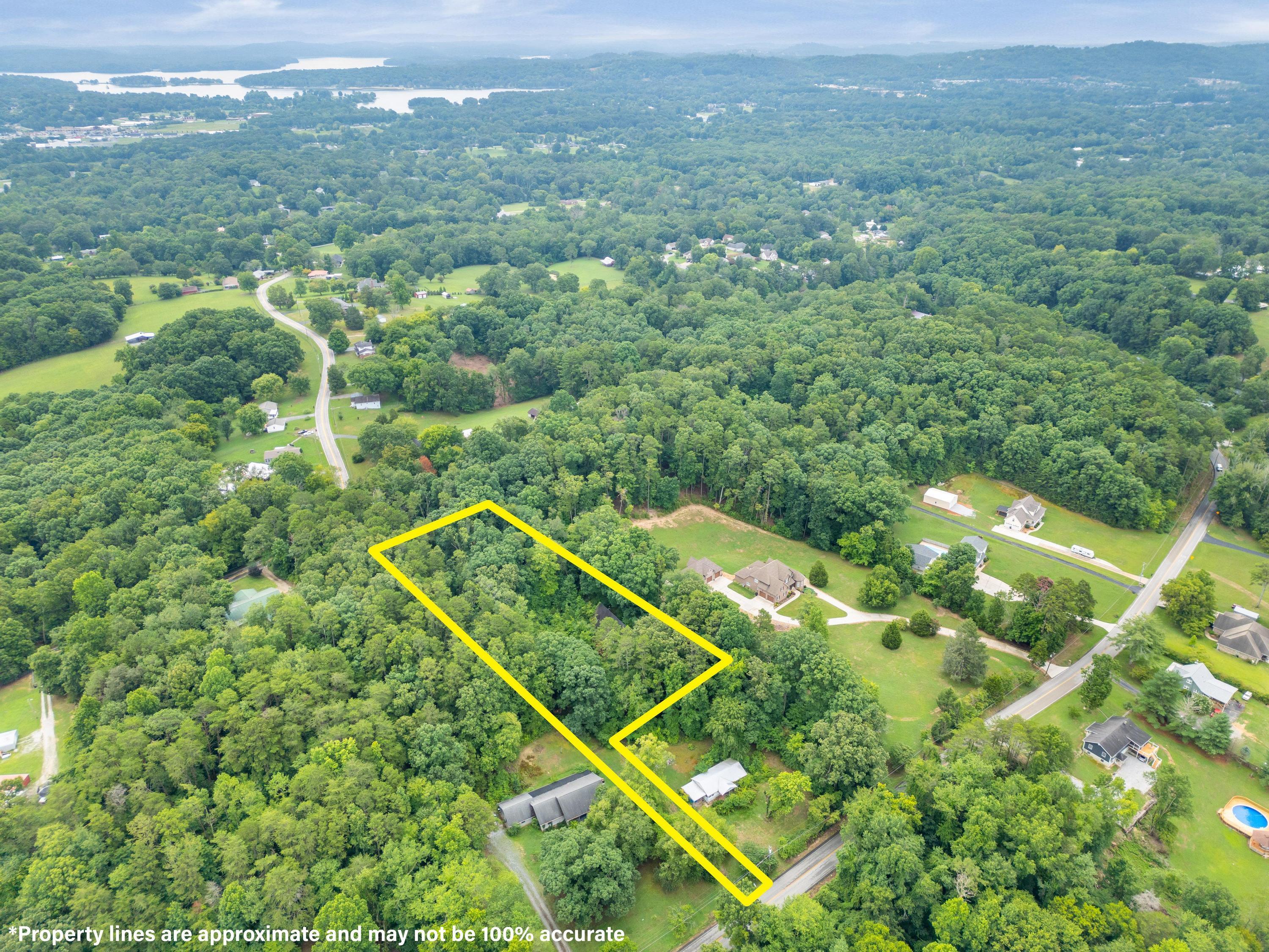8438 Middle Valley Road Hixson, TN 37343 - Photo 2 of 22 8438 Middle Valley Rd, Hixson, TN 37343