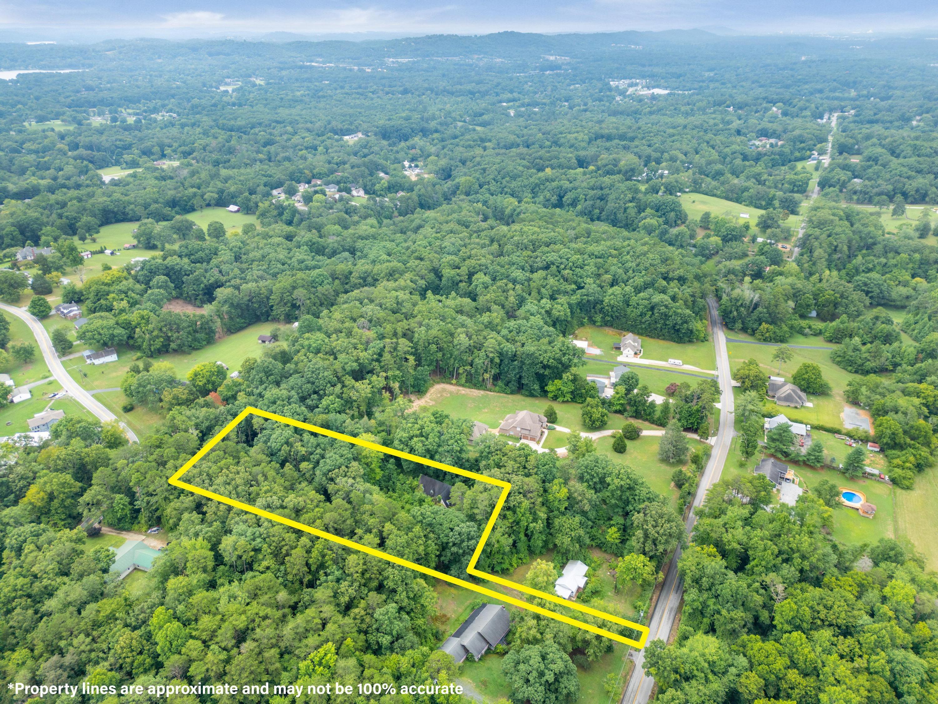 8438 Middle Valley Road Hixson, TN 37343 - Photo 3 of 22 8438 Middle Valley Rd, Hixson, TN 37343