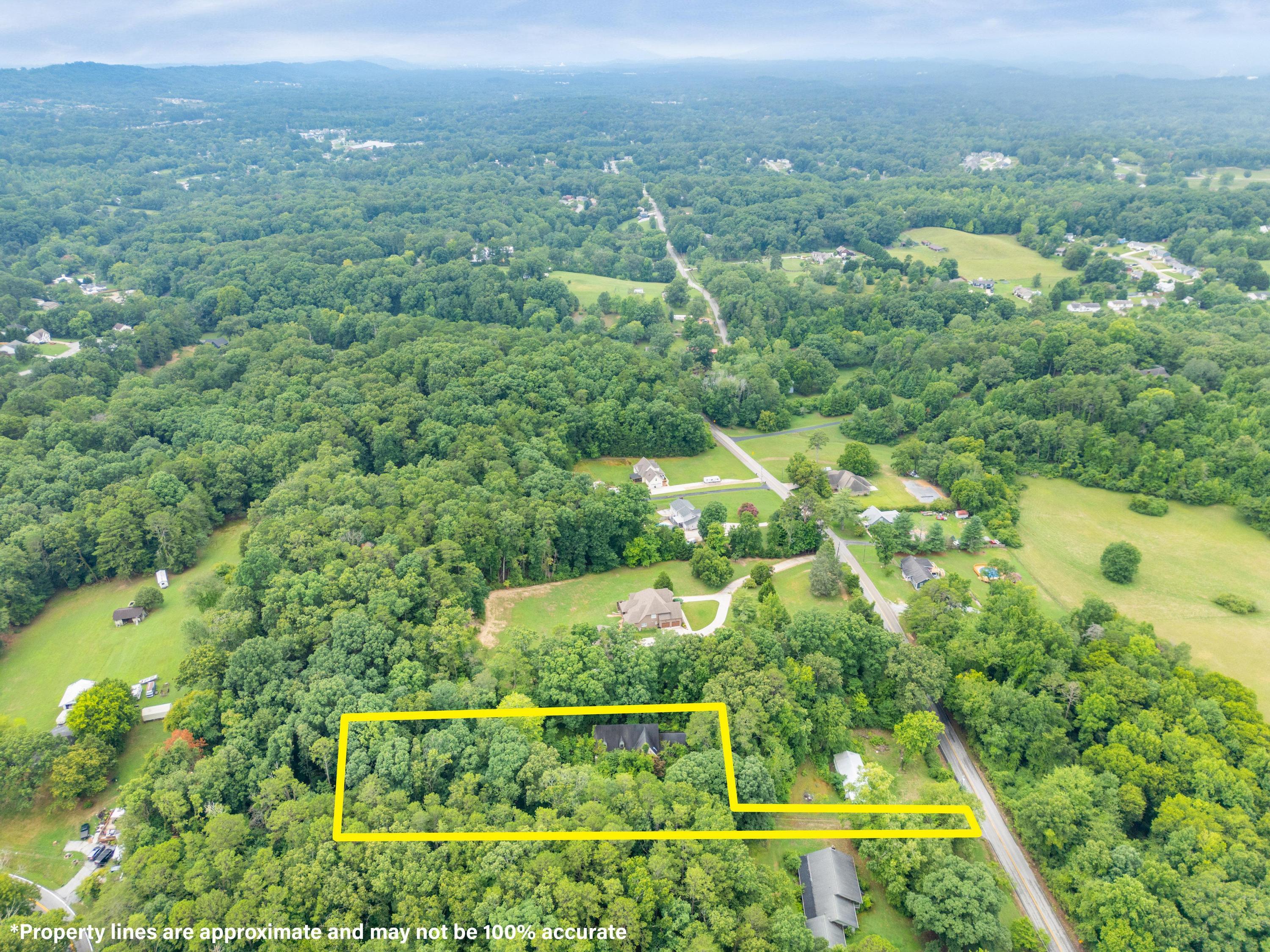8438 Middle Valley Road Hixson, TN 37343 - Photo 4 of 22 8438 Middle Valley Rd, Hixson, TN 37343