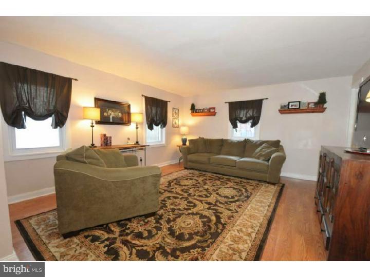202 Allison Road Oreland, PA 19075 - Photo 4 of 13 Gallery Image 4
