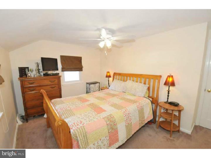 202 Allison Road Oreland, PA 19075 - Photo 8 of 13 Gallery Image 8