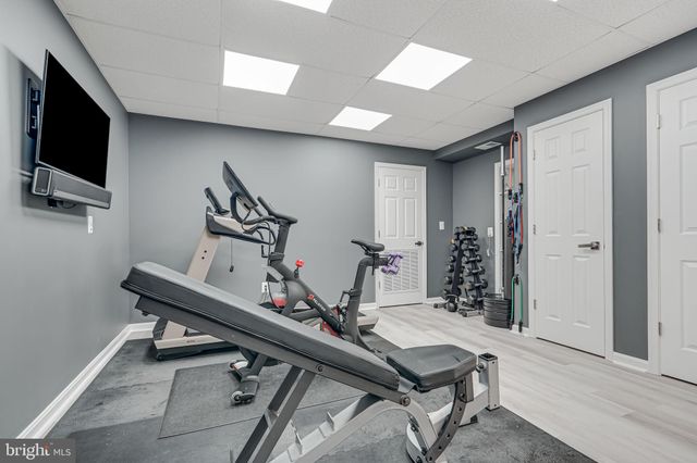 $1,925,000 | 1405 Buena Vista Avenue, McLean, VA 22101