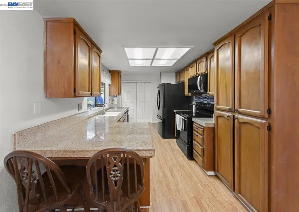 $450,000 | 5894 Land View Drive, Stockton, CA 95219