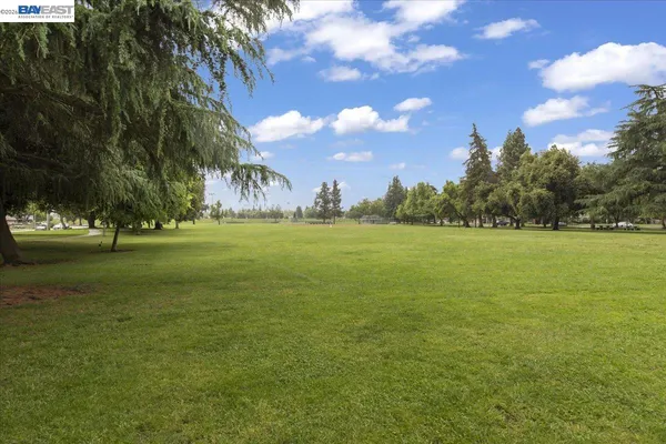 $450,000 | 5894 Land View Drive, Stockton, CA 95219