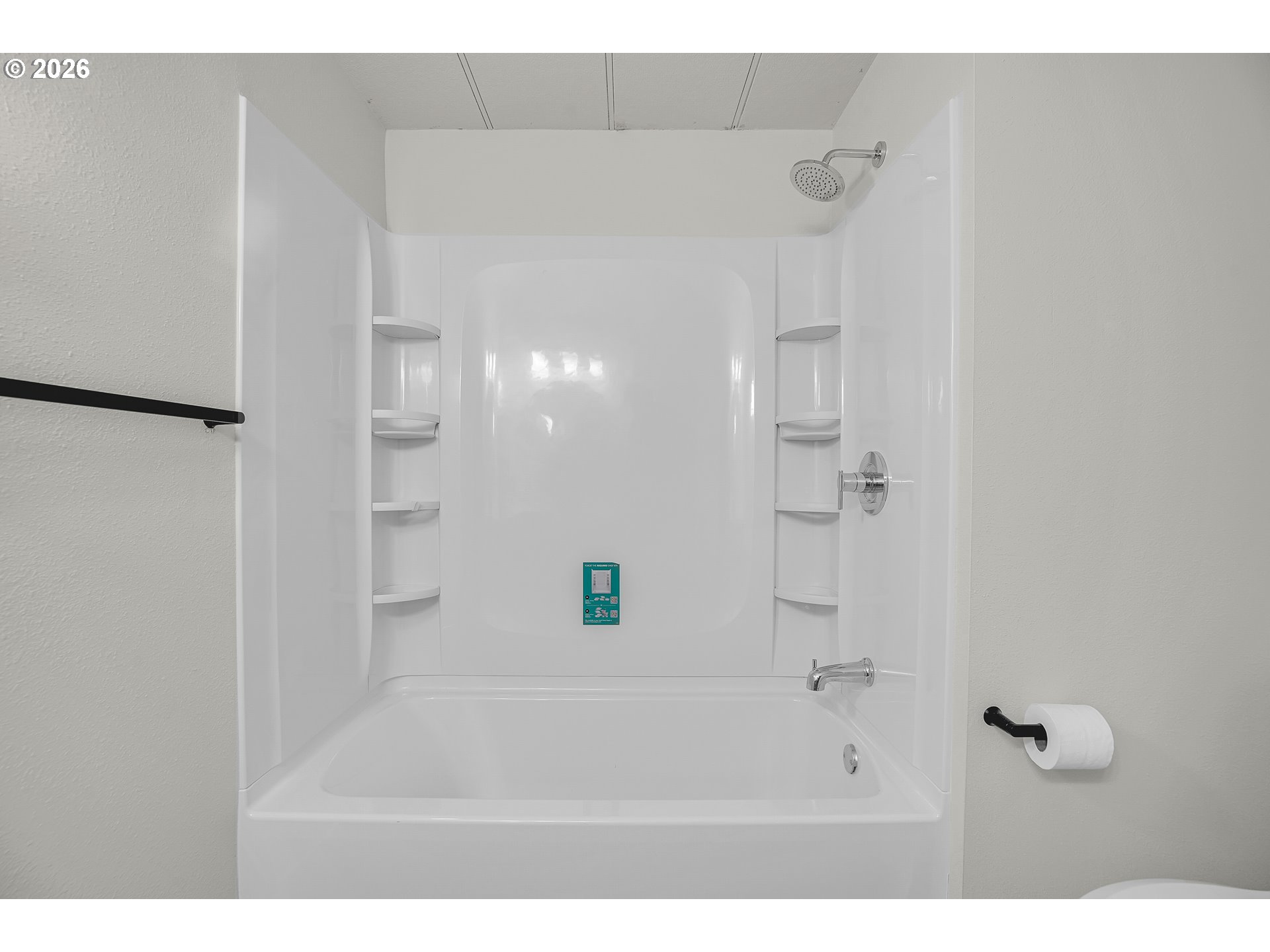 4400 Southeast Roethe Road, Unit 51 Milwaukie, OR 97267 - Photo 26 of 48 a bathroom with a bathtub and shower