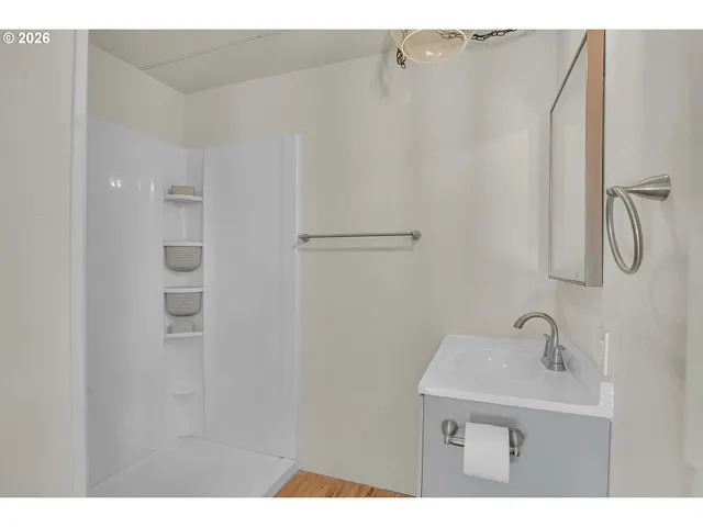 $129,995 | 4400 Southeast Roethe Road, Unit 51, Milwaukie, OR 97267