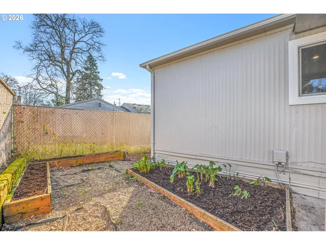 $129,995 | 4400 Southeast Roethe Road, Unit 51, Milwaukie, OR 97267