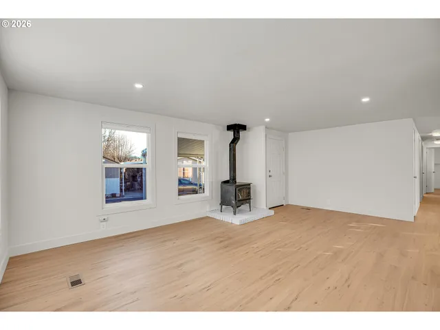 $129,995 | 4400 Southeast Roethe Road, Unit 51, Milwaukie, OR 97267