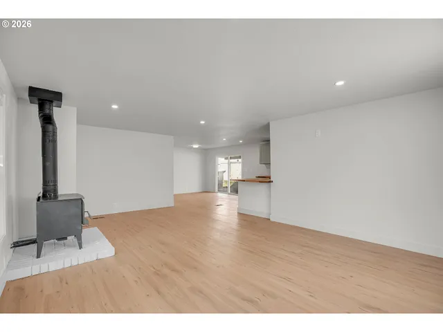 $129,995 | 4400 Southeast Roethe Road, Unit 51, Milwaukie, OR 97267