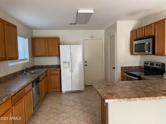 $2,245 | 3773 East Constitution Court, Gilbert, AZ 85296