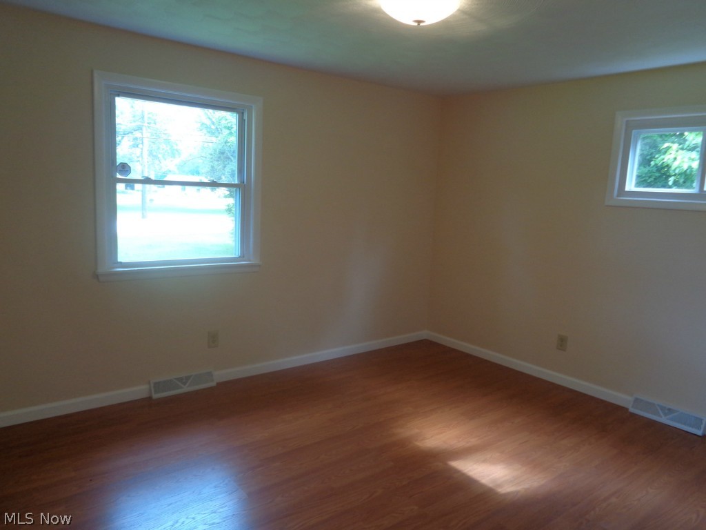 5592 Middle Ridge Road Madison, OH 44057 - Photo 4 of 8 Gallery Image 4