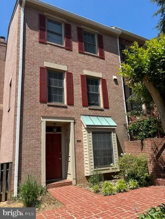$5,000 | 870 North Jackson Street, Arlington, VA 22201