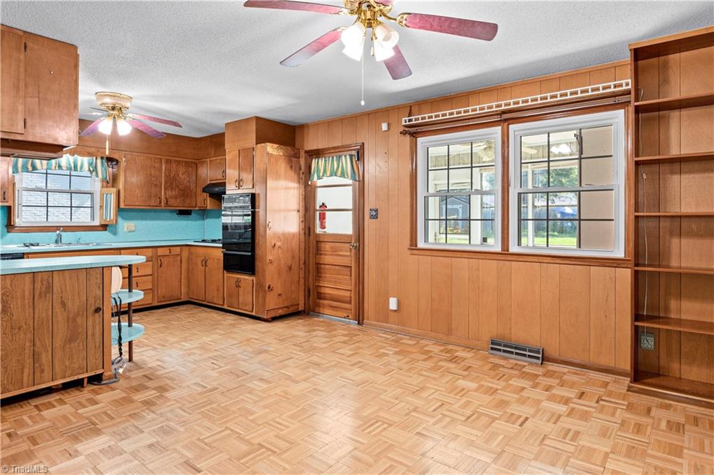 1604 Grantham Drive High Point, NC 27265 - Photo 15 of 33 Gallery Image 15