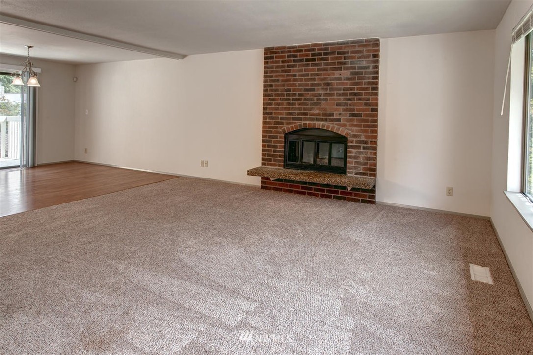 14604 106th Avenue Northeast Bothell, WA 98011 - Photo 7 of 12 Gallery Image 7